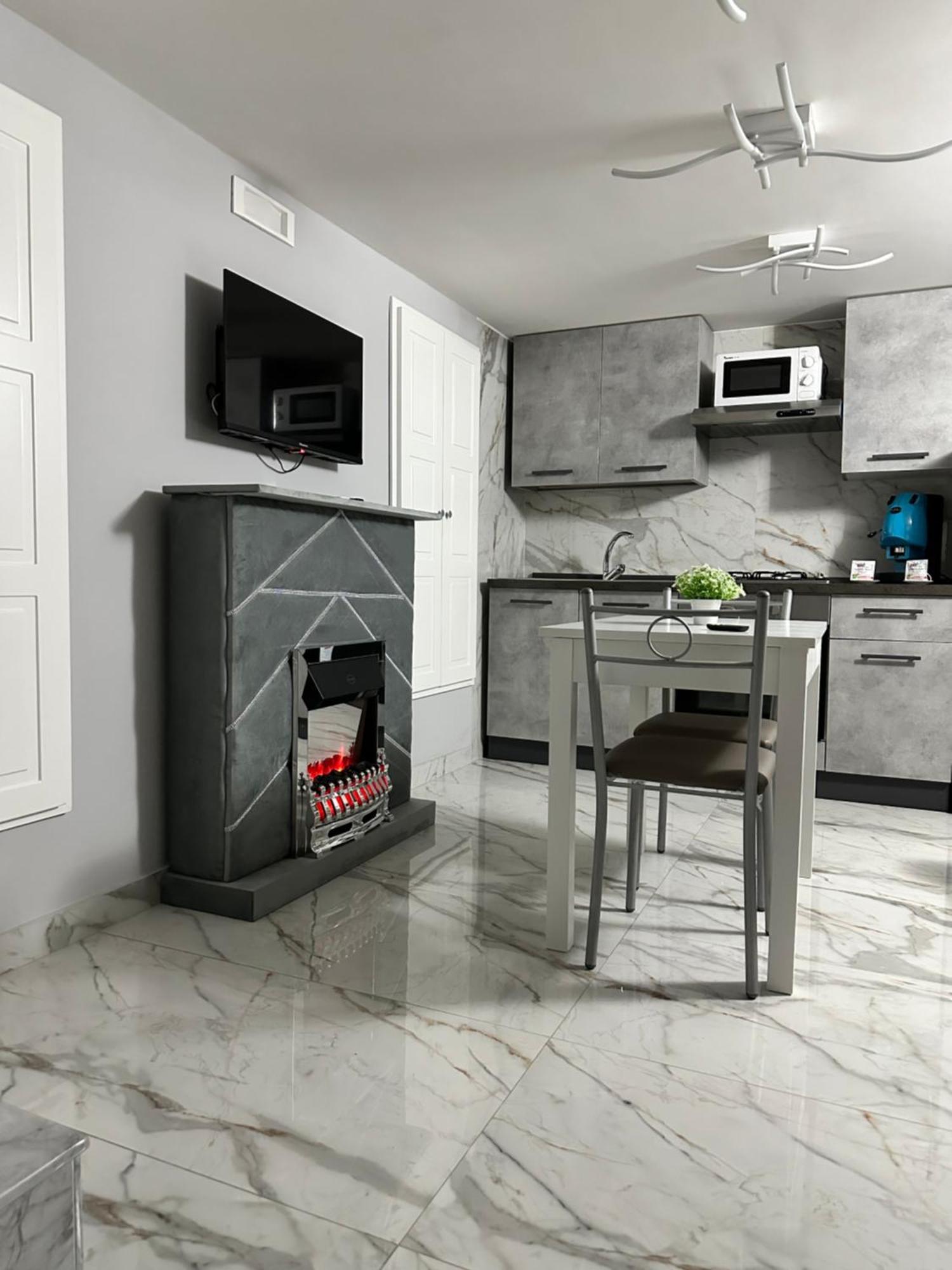 Apartment Peppino De Filippo